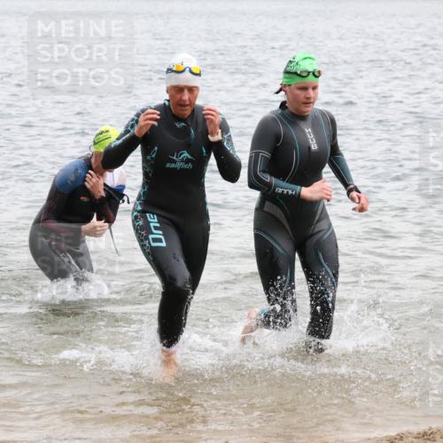 21.06.2025 - 27. Vierlanden-Triathlon Lena Gebhardt http://msf.ph/oto/8041325 15.06.2025 13:06:52 Schwimmen 1166, 1167, 1175, 1191, 1200, 1205, 1210, 1215, 1217 meine-sportfotos.de