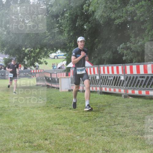 21.06.2025 - 27. Vierlanden-Triathlon KatJ http://msf.ph/oto/8041431 15.06.2025 14:32:57 Ziel 1262, 1307 meine-sportfotos.de