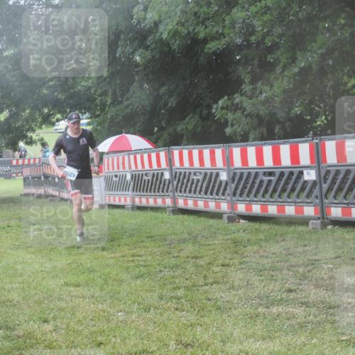 21.06.2025 - 27. Vierlanden-Triathlon KatJ http://msf.ph/oto/8041443 15.06.2025 14:32:59 Ziel 1262, 1307 meine-sportfotos.de