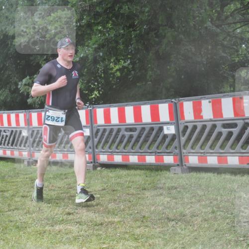 21.06.2025 - 27. Vierlanden-Triathlon KatJ http://msf.ph/oto/8041471 15.06.2025 14:33:01 Ziel 1262, 1307 meine-sportfotos.de
