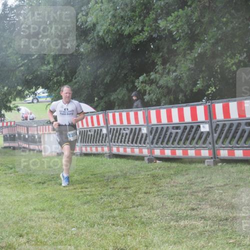 21.06.2025 - 27. Vierlanden-Triathlon KatJ http://msf.ph/oto/8041630 15.06.2025 14:34:44 Ziel 1274 meine-sportfotos.de