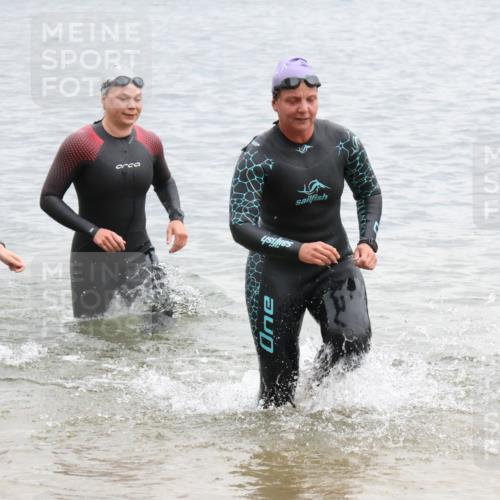 21.06.2025 - 27. Vierlanden-Triathlon Lena Gebhardt http://msf.ph/oto/8041634 15.06.2025 13:08:16 Schwimmen 1168, 1173, 1176, 1178, 1185, 1198, 1202, 1212 meine-sportfotos.de