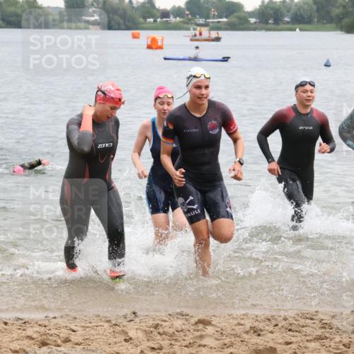 21.06.2025 - 27. Vierlanden-Triathlon Lena Gebhardt http://msf.ph/oto/8041643 15.06.2025 13:08:17 Schwimmen 1168, 1173, 1176, 1178, 1185, 1198, 1202, 1212 meine-sportfotos.de