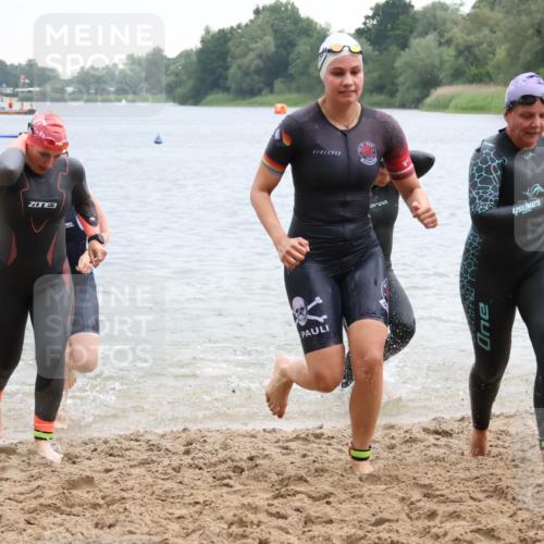 21.06.2025 - 27. Vierlanden-Triathlon Lena Gebhardt http://msf.ph/oto/8041665 15.06.2025 13:08:19 Schwimmen 1168, 1173, 1176, 1178, 1185, 1198, 1202, 1212 meine-sportfotos.de