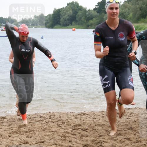21.06.2025 - 27. Vierlanden-Triathlon Lena Gebhardt http://msf.ph/oto/8041671 15.06.2025 13:08:19 Schwimmen 1168, 1173, 1176, 1178, 1185, 1198, 1202, 1212 meine-sportfotos.de