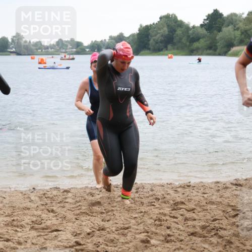 21.06.2025 - 27. Vierlanden-Triathlon Lena Gebhardt http://msf.ph/oto/8041678 15.06.2025 13:08:20 Schwimmen 1168, 1173, 1176, 1178, 1185, 1198, 1202, 1212, 1229 meine-sportfotos.de