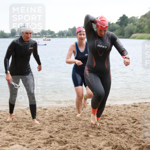 21.06.2025 - 27. Vierlanden-Triathlon Lena Gebhardt http://msf.ph/oto/8041687 15.06.2025 13:08:20 Schwimmen 1168, 1173, 1176, 1178, 1185, 1198, 1202, 1212, 1229 meine-sportfotos.de