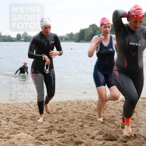 21.06.2025 - 27. Vierlanden-Triathlon Lena Gebhardt http://msf.ph/oto/8041698 15.06.2025 13:08:21 Schwimmen 1168, 1173, 1176, 1185, 1198, 1202, 1212, 1229 meine-sportfotos.de