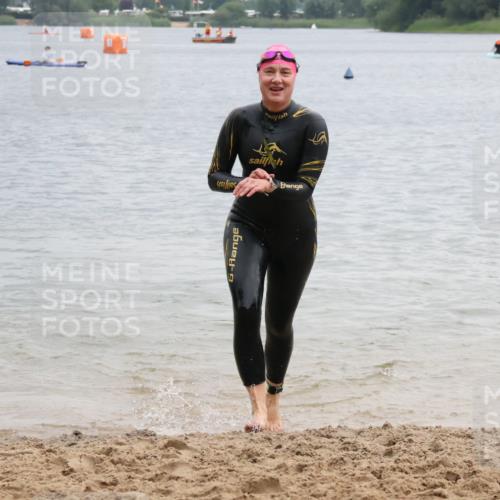 21.06.2025 - 27. Vierlanden-Triathlon Lena Gebhardt http://msf.ph/oto/8041734 15.06.2025 13:08:28 Schwimmen 1168, 1173, 1176, 1185, 1202, 1212, 1229 meine-sportfotos.de