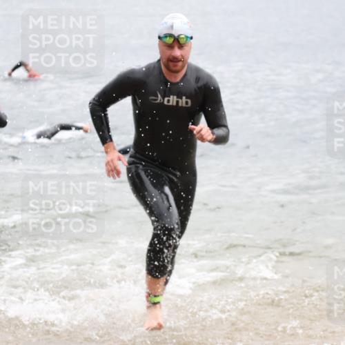 21.06.2025 - 27. Vierlanden-Triathlon Lena Gebhardt http://msf.ph/oto/8042203 15.06.2025 13:19:54 Schwimmen 1267, 1280, 1285, 1293, 1309, 1317 meine-sportfotos.de