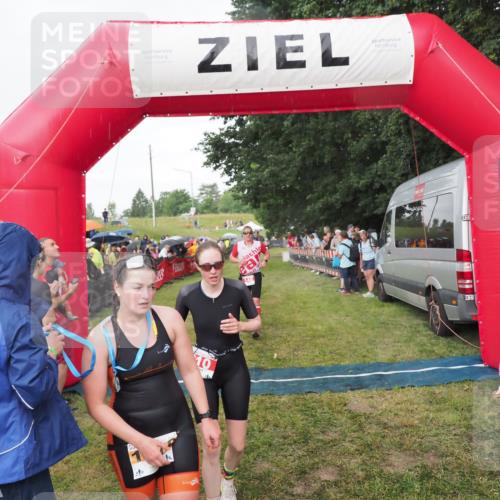 21.06.2025 - 27. Vierlanden-Triathlon MichiJ http://msf.ph/oto/8042297 15.06.2026 13:33:50 Ziel 148, 210, 1076 meine-sportfotos.de