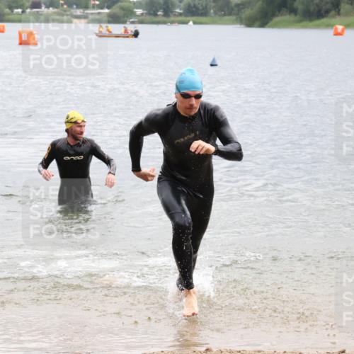 21.06.2025 - 27. Vierlanden-Triathlon Lena Gebhardt http://msf.ph/oto/8042346 15.06.2025 13:20:31 Schwimmen 1247, 1277, 1315 meine-sportfotos.de