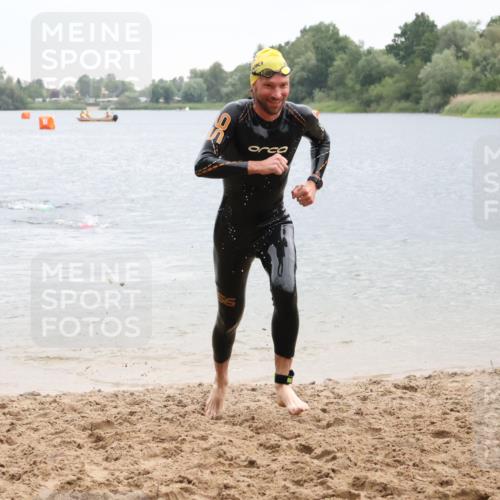 21.06.2025 - 27. Vierlanden-Triathlon Lena Gebhardt http://msf.ph/oto/8042388 15.06.2025 13:20:37 Schwimmen 1247, 1315 meine-sportfotos.de