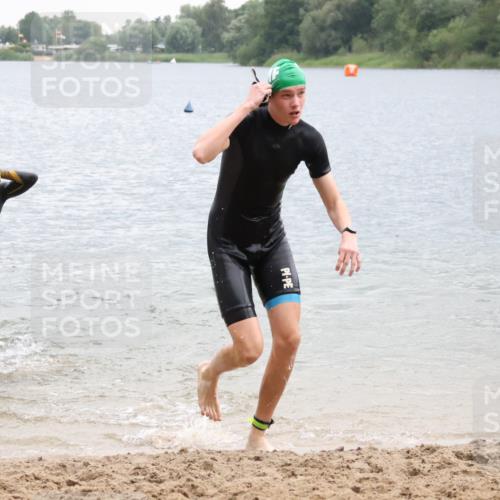 21.06.2025 - 27. Vierlanden-Triathlon Lena Gebhardt http://msf.ph/oto/8042450 15.06.2025 13:20:58 Schwimmen 1238, 1265, 1272, 1273, 1281, 1300, 1303, 1308 meine-sportfotos.de