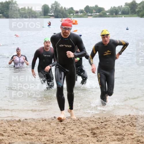 21.06.2025 - 27. Vierlanden-Triathlon Lena Gebhardt http://msf.ph/oto/8042461 15.06.2025 13:21:00 Schwimmen 1238, 1265, 1272, 1273, 1300, 1303, 1308 meine-sportfotos.de