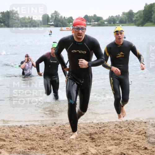21.06.2025 - 27. Vierlanden-Triathlon Lena Gebhardt http://msf.ph/oto/8042465 15.06.2025 13:21:01 Schwimmen 1238, 1265, 1272, 1273, 1299, 1300, 1303, 1308 meine-sportfotos.de