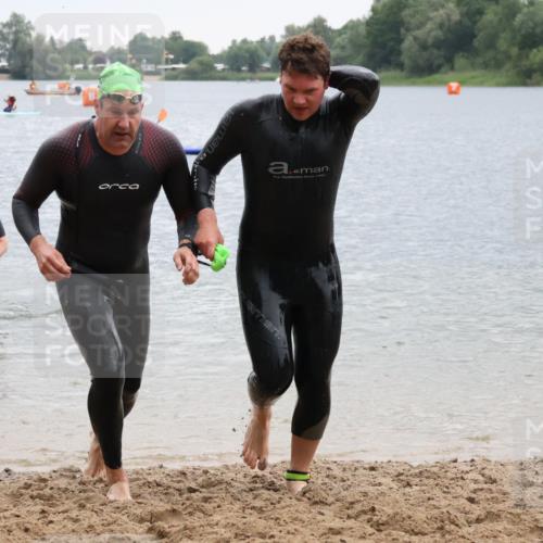 21.06.2025 - 27. Vierlanden-Triathlon Lena Gebhardt http://msf.ph/oto/8042484 15.06.2025 13:21:05 Schwimmen 1238, 1265, 1272, 1273, 1299, 1303, 1308 meine-sportfotos.de