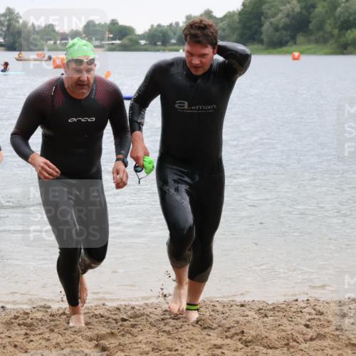 21.06.2025 - 27. Vierlanden-Triathlon Lena Gebhardt http://msf.ph/oto/8042485 15.06.2025 13:21:05 Schwimmen 1238, 1265, 1272, 1273, 1299, 1303, 1308 meine-sportfotos.de