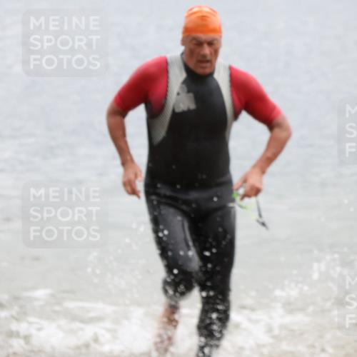 21.06.2025 - 27. Vierlanden-Triathlon Lena Gebhardt http://msf.ph/oto/8042586 15.06.2025 13:21:46 Schwimmen 1244, 1252, 1255, 1298, 1313 meine-sportfotos.de
