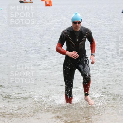 21.06.2025 - 27. Vierlanden-Triathlon Lena Gebhardt http://msf.ph/oto/8042622 15.06.2025 13:21:53 Schwimmen 1244, 1252, 1255, 1258, 1270, 1271, 1276, 1291, 1294, 1298, 1313 meine-sportfotos.de