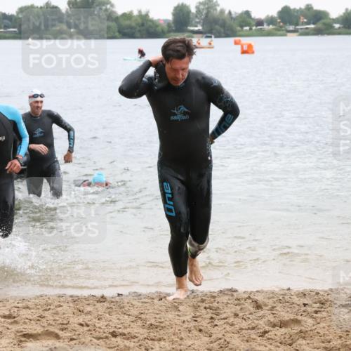 21.06.2025 - 27. Vierlanden-Triathlon Lena Gebhardt http://msf.ph/oto/8042633 15.06.2025 13:21:55 Schwimmen 1231, 1236, 1244, 1252, 1255, 1258, 1270, 1271, 1276, 1291, 1294, 1298, 1313 meine-sportfotos.de