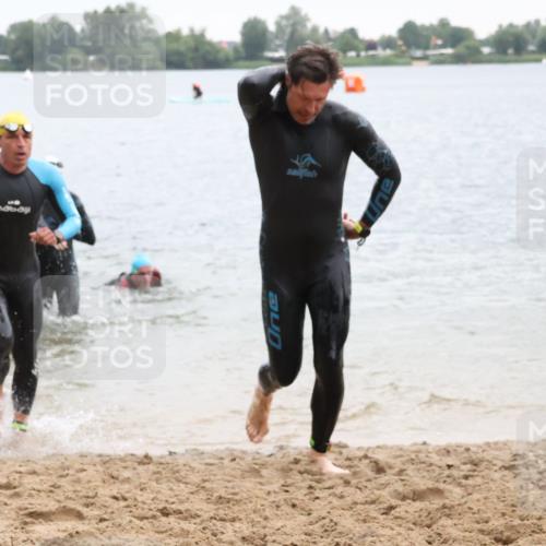 21.06.2025 - 27. Vierlanden-Triathlon Lena Gebhardt http://msf.ph/oto/8042635 15.06.2025 13:21:56 Schwimmen 1231, 1236, 1244, 1251, 1252, 1255, 1258, 1263, 1270, 1271, 1276, 1291, 1294, 1313 meine-sportfotos.de