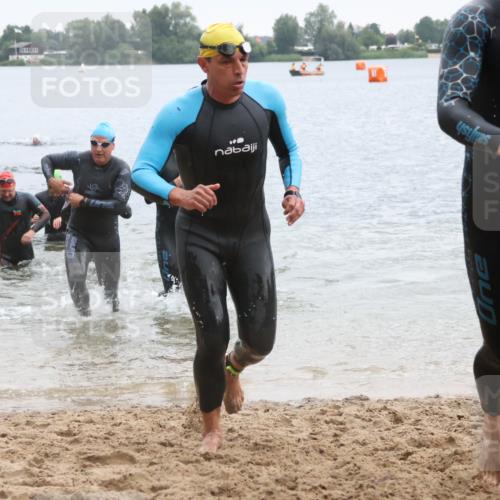 21.06.2025 - 27. Vierlanden-Triathlon Lena Gebhardt http://msf.ph/oto/8042638 15.06.2025 13:21:57 Schwimmen 1231, 1236, 1244, 1251, 1252, 1255, 1258, 1263, 1270, 1271, 1276, 1291, 1294, 1313 meine-sportfotos.de