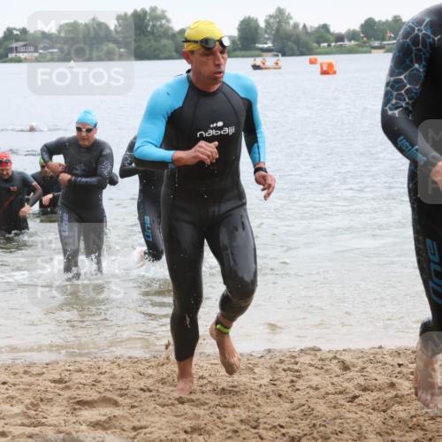 21.06.2025 - 27. Vierlanden-Triathlon Lena Gebhardt http://msf.ph/oto/8042640 15.06.2025 13:21:57 Schwimmen 1231, 1236, 1244, 1251, 1252, 1255, 1258, 1263, 1270, 1271, 1276, 1291, 1294, 1313 meine-sportfotos.de
