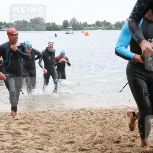 21.06.2025 - 27. Vierlanden-Triathlon Lena Gebhardt http://msf.ph/oto/8042647 15.06.2025 13:21:58 Schwimmen 1231, 1236, 1244, 1251, 1252, 1255, 1258, 1263, 1270, 1271, 1276, 1291, 1294, 1313 meine-sportfotos.de