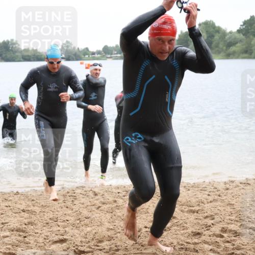 21.06.2025 - 27. Vierlanden-Triathlon Lena Gebhardt http://msf.ph/oto/8042663 15.06.2025 13:22:00 Schwimmen 1231, 1236, 1244, 1251, 1255, 1258, 1263, 1270, 1271, 1276, 1291, 1294, 1313 meine-sportfotos.de