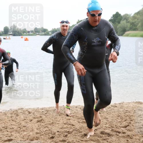21.06.2025 - 27. Vierlanden-Triathlon Lena Gebhardt http://msf.ph/oto/8042677 15.06.2025 13:22:02 Schwimmen 1231, 1236, 1251, 1255, 1258, 1263, 1270, 1271, 1276, 1291, 1294, 1313 meine-sportfotos.de