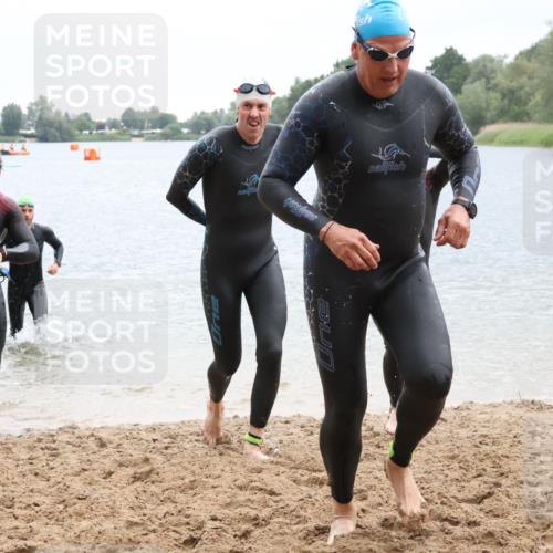 21.06.2025 - 27. Vierlanden-Triathlon Lena Gebhardt http://msf.ph/oto/8042679 15.06.2025 13:22:02 Schwimmen 1231, 1236, 1251, 1255, 1258, 1263, 1270, 1271, 1276, 1291, 1294, 1313 meine-sportfotos.de