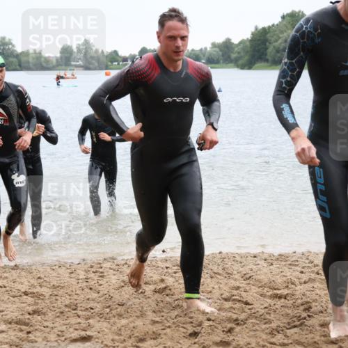 21.06.2025 - 27. Vierlanden-Triathlon Lena Gebhardt http://msf.ph/oto/8042690 15.06.2025 13:22:03 Schwimmen 1231, 1236, 1251, 1258, 1263, 1270, 1271, 1274, 1276, 1291, 1294, 1313 meine-sportfotos.de