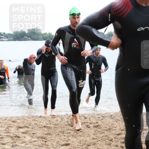21.06.2025 - 27. Vierlanden-Triathlon Lena Gebhardt http://msf.ph/oto/8042700 15.06.2025 13:22:05 Schwimmen 1231, 1236, 1239, 1251, 1258, 1263, 1270, 1271, 1274, 1275, 1276, 1291, 1294, 1313 meine-sportfotos.de