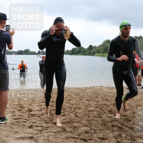 21.06.2025 - 27. Vierlanden-Triathlon Lena Gebhardt http://msf.ph/oto/8042721 15.06.2025 13:22:08 Schwimmen 1231, 1236, 1239, 1251, 1258, 1263, 1271, 1274, 1275, 1276, 1294 meine-sportfotos.de