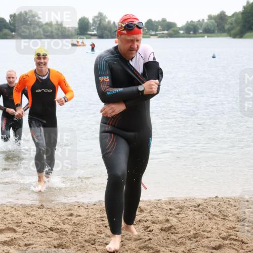 21.06.2025 - 27. Vierlanden-Triathlon Lena Gebhardt http://msf.ph/oto/8042735 15.06.2025 13:22:10 Schwimmen 1231, 1236, 1239, 1251, 1258, 1263, 1271, 1274, 1275, 1276, 1294 meine-sportfotos.de