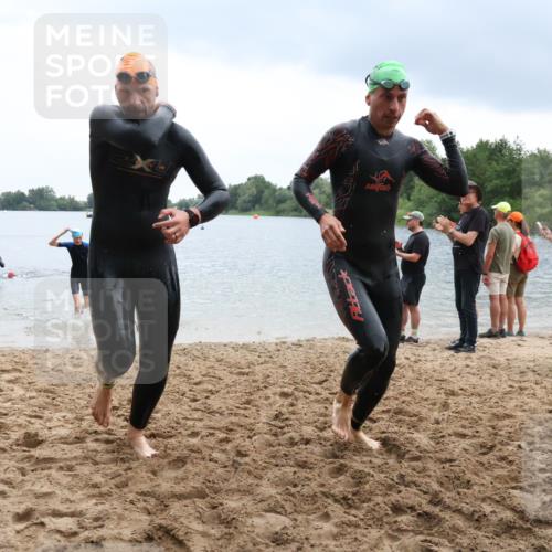 21.06.2025 - 27. Vierlanden-Triathlon Lena Gebhardt http://msf.ph/oto/8042780 15.06.2025 13:22:26 Schwimmen 1232, 1246, 1259, 1289, 1302, 1316 meine-sportfotos.de