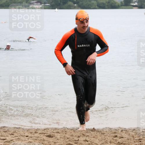 21.06.2025 - 27. Vierlanden-Triathlon Lena Gebhardt http://msf.ph/oto/8042863 15.06.2025 13:22:52 Schwimmen 1243, 1305 meine-sportfotos.de