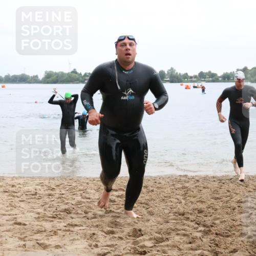 21.06.2025 - 27. Vierlanden-Triathlon Lena Gebhardt http://msf.ph/oto/8042929 15.06.2025 13:23:22 Schwimmen 1250, 1262, 1264, 1287, 1290, 1306 meine-sportfotos.de