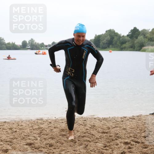 21.06.2025 - 27. Vierlanden-Triathlon Lena Gebhardt http://msf.ph/oto/8042962 15.06.2025 13:23:32 Schwimmen 1237, 1264, 1287, 1290, 1296, 1306 meine-sportfotos.de