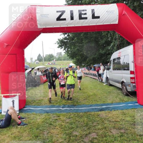 21.06.2025 - 27. Vierlanden-Triathlon MichiJ http://msf.ph/oto/8044781 15.06.2026 13:49:19 Ziel 231, 825, 924, 1162 meine-sportfotos.de