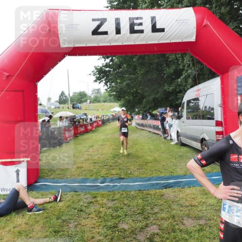21.06.2025 - 27. Vierlanden-Triathlon MichiJ http://msf.ph/oto/8045114 15.06.2026 13:51:01 Ziel 1098, 1108, 1134, 1136 meine-sportfotos.de
