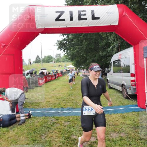 21.06.2025 - 27. Vierlanden-Triathlon MichiJ http://msf.ph/oto/8047036 15.06.2026 14:09:28 Ziel 1133, 1190, 1191, 1222 meine-sportfotos.de