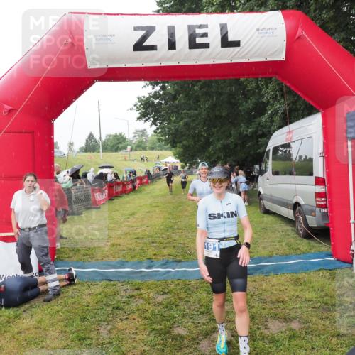 21.06.2025 - 27. Vierlanden-Triathlon MichiJ http://msf.ph/oto/8047065 15.06.2026 14:09:31 Ziel 687, 1133, 1190, 1191, 1222 meine-sportfotos.de