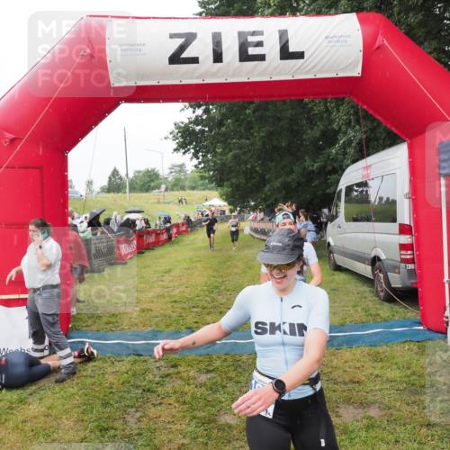 21.06.2025 - 27. Vierlanden-Triathlon MichiJ http://msf.ph/oto/8047071 15.06.2026 14:09:32 Ziel 687, 942, 1190, 1191, 1222 meine-sportfotos.de