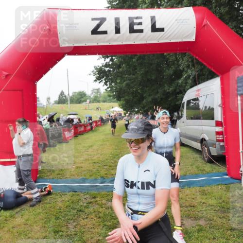 21.06.2025 - 27. Vierlanden-Triathlon MichiJ http://msf.ph/oto/8047075 15.06.2026 14:09:32 Ziel 687, 942, 1190, 1191, 1222 meine-sportfotos.de