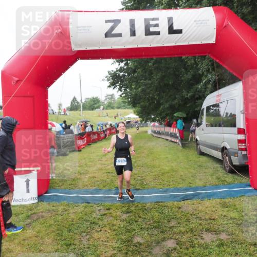 21.06.2025 - 27. Vierlanden-Triathlon MichiJ http://msf.ph/oto/8047715 15.06.2026 14:14:32 Ziel 1167 meine-sportfotos.de