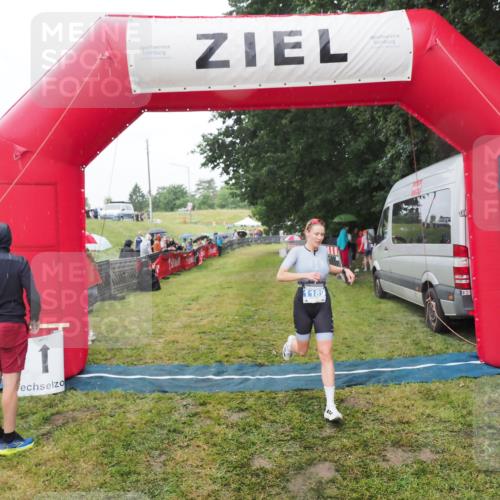 21.06.2025 - 27. Vierlanden-Triathlon MichiJ http://msf.ph/oto/8047787 15.06.2026 14:15:01 Ziel 1189 meine-sportfotos.de