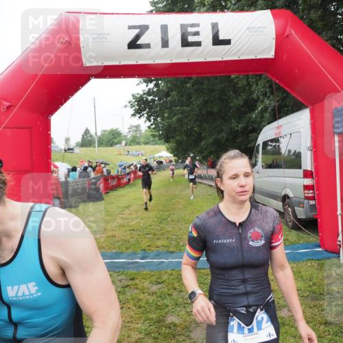 21.06.2025 - 27. Vierlanden-Triathlon MichiJ http://msf.ph/oto/8047885 15.06.2026 14:15:48 Ziel 1172, 1217, 1293, 1309 meine-sportfotos.de