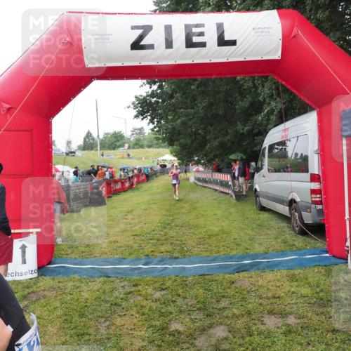 21.06.2025 - 27. Vierlanden-Triathlon MichiJ http://msf.ph/oto/8047906 15.06.2026 14:15:51 Ziel 1172, 1210, 1217, 1293, 1309 meine-sportfotos.de